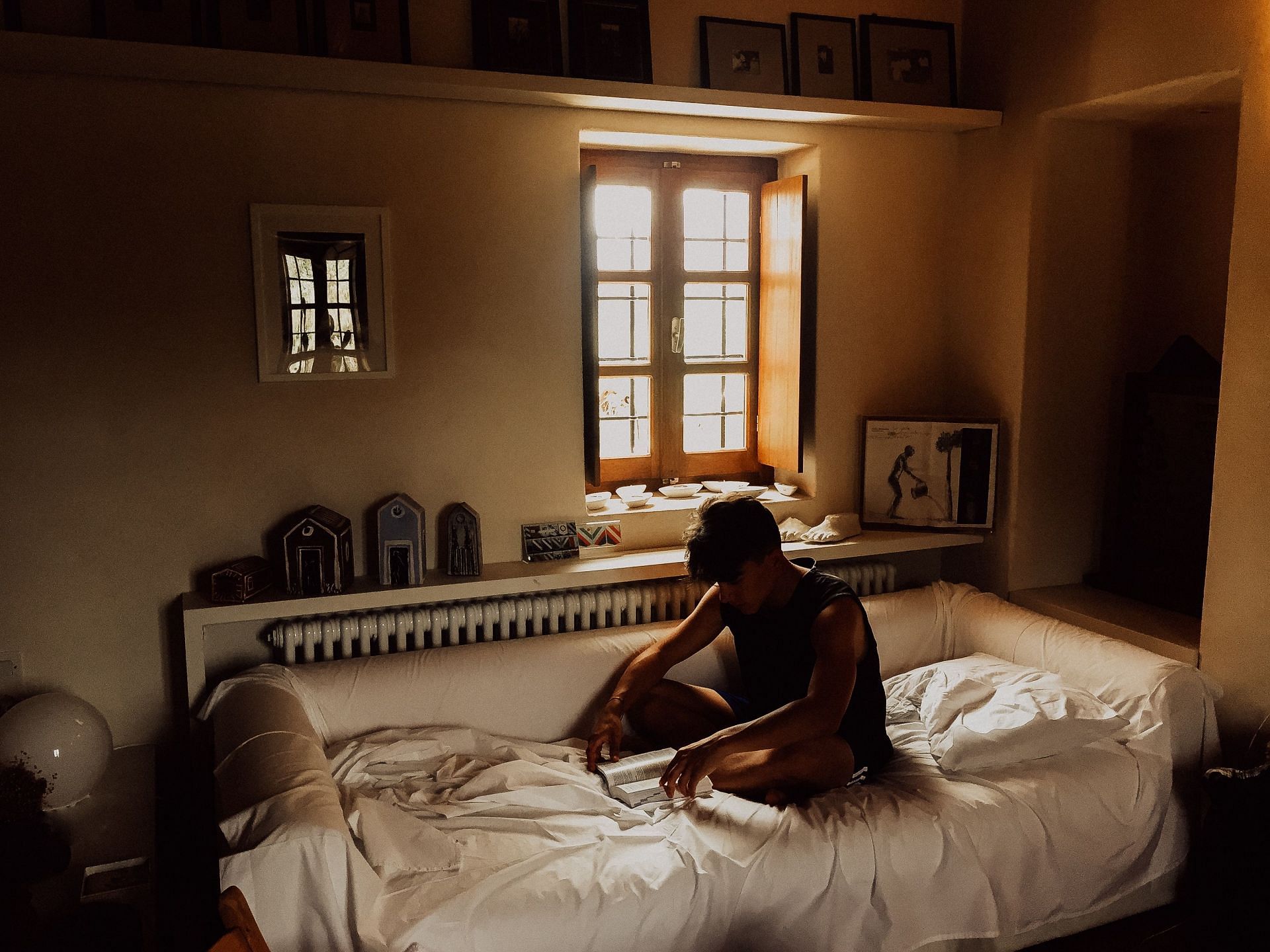 When starting out your day, try with your personal space first. It can do wonders. (Image via Unsplash/ Joel Overbeck)